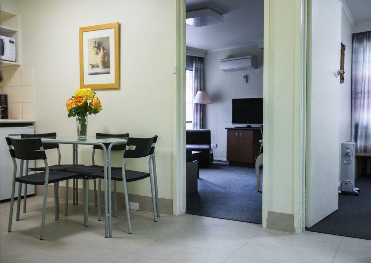 Albert Heights Serviced Apartments Melbourne Exterior foto
